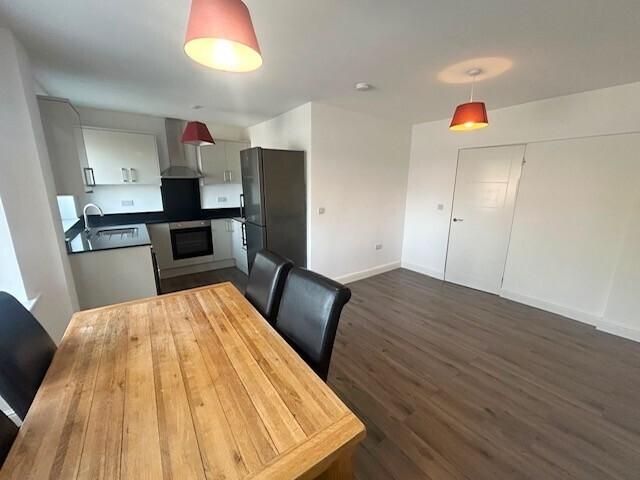 Apartment for rent Wilmslow Road, SK8