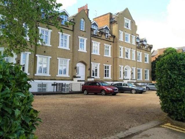 Apartment For Rent Upton Park, Slough, Berkshire