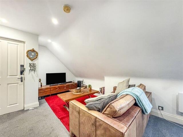 Apartment For Sale Harpenden Hertfordshire 275000 ES101351949