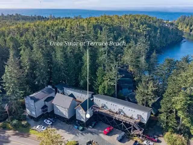 Apartment for sale in Ucluelet, 3 1002 Peninsula Rd, 1028774