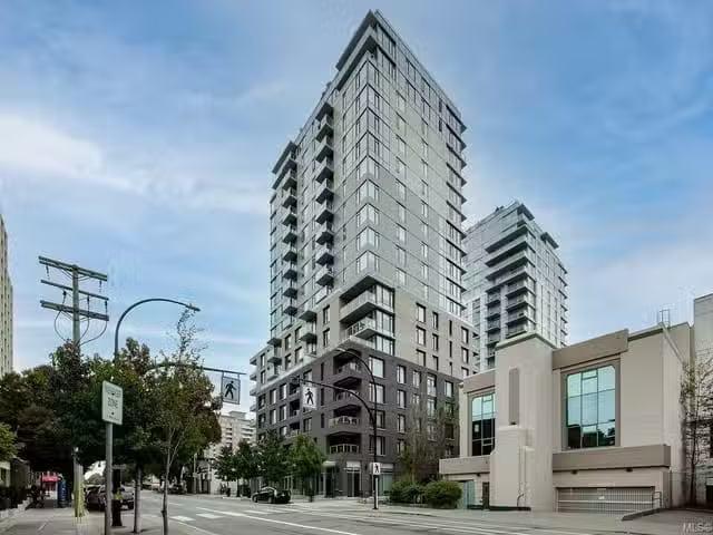 Apartment for sale in Victoria, 604 845 Johnson St, 1032298