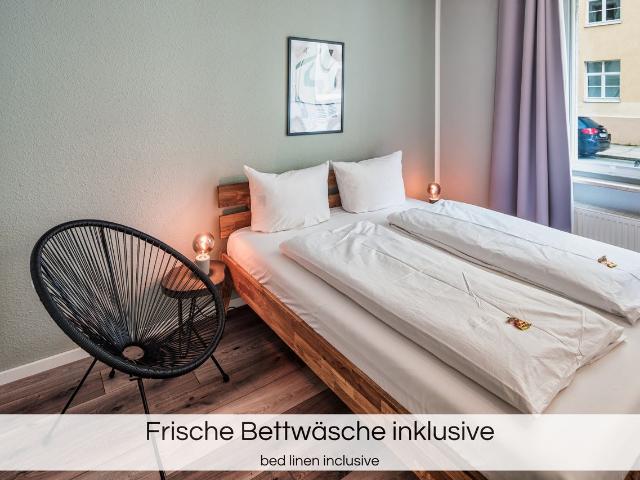 Apartment for 3 | terrace | central | Nespresso, Dresden Amsterdam Apartments for Rent