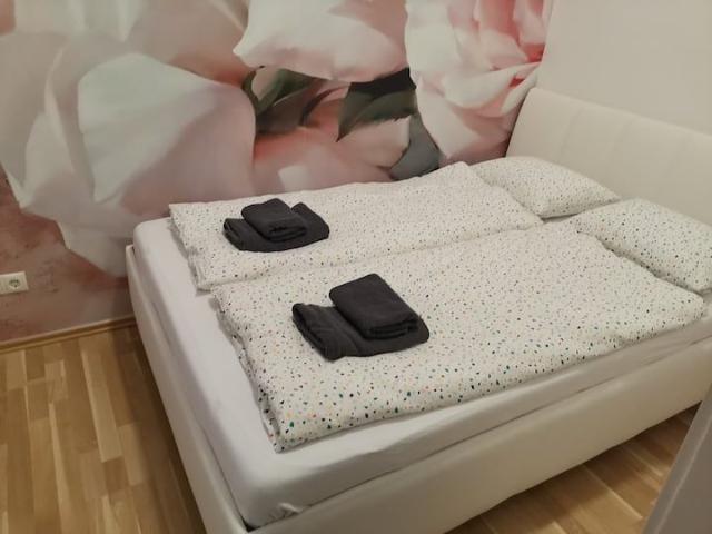 Apartment for 4, 2 small bedrooms