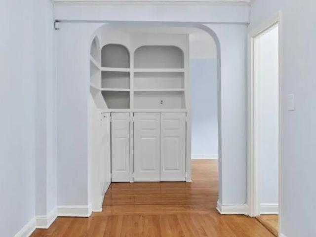 apartment Forest Hills NY ES102243526