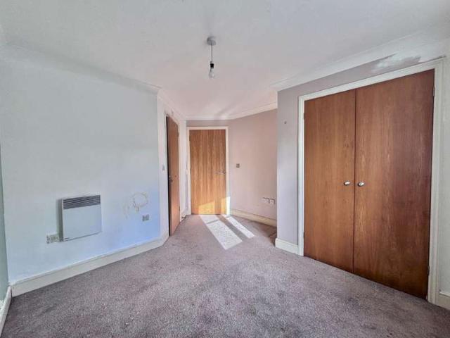 2 Bedroom Apartment Flat
