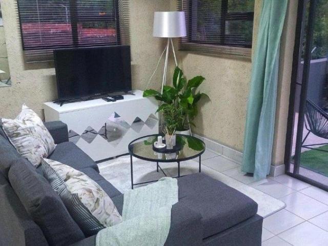 Apartment / Flat to Rent in Beacon Bay