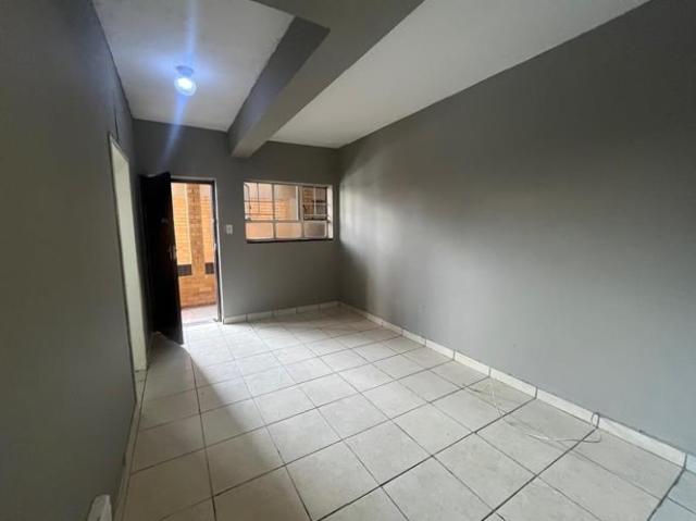 Apartment / Flat to Rent in Florida