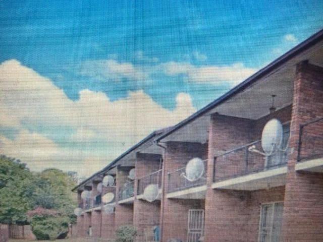 Apartment / Flat to Rent in Windsor East