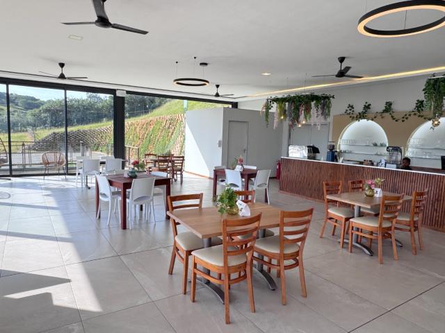 Apartment / Flat in Zimbali Lakes Resort For Sale