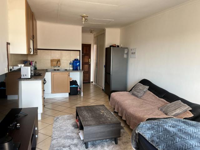 Apartment / Flat in Sagewood For Sale
