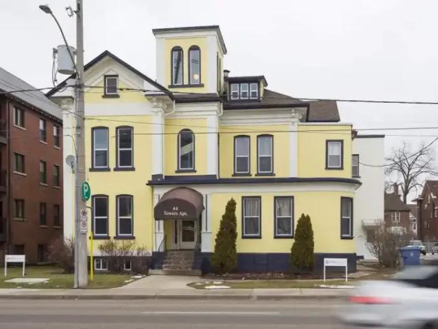 Apartment Kitchener ON 104036333