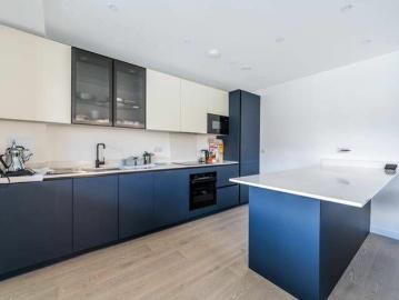 apartment Kilburn Park Road, London, NW6