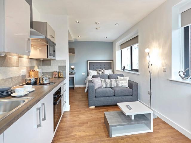 apartment Havana Residence, Wade Lane, Leeds, LS2 8NL, West Yorkshire, GB