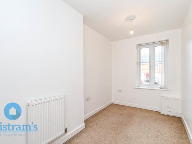 apartment Hallam Fields Road, Ilkeston
