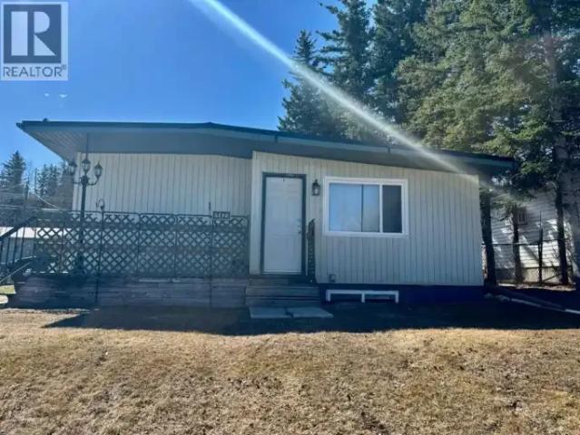 Apartment Hinton AB 105738059