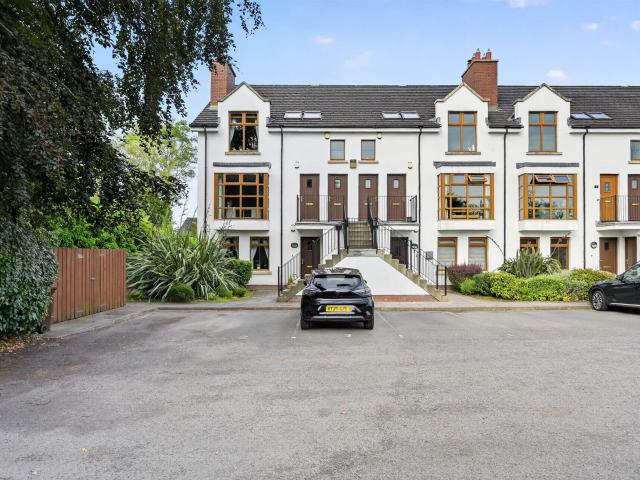 apartment in 3 Locksley Lane, 110 Upper Lisburn Road, Belfast, BT10 0BB