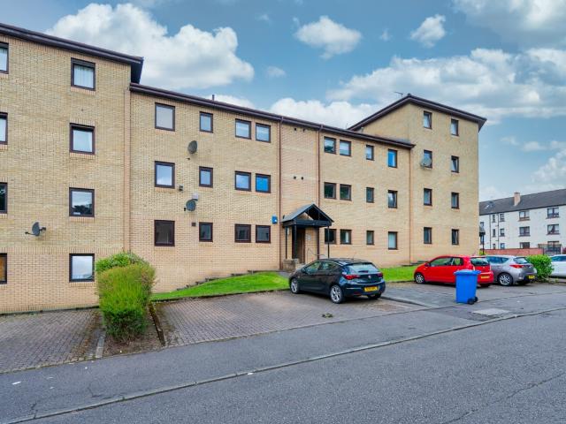 apartment in 11 Flat 0 1 Kelvindale Gardens, Glasgow, North Kelvinside, G20 8DW