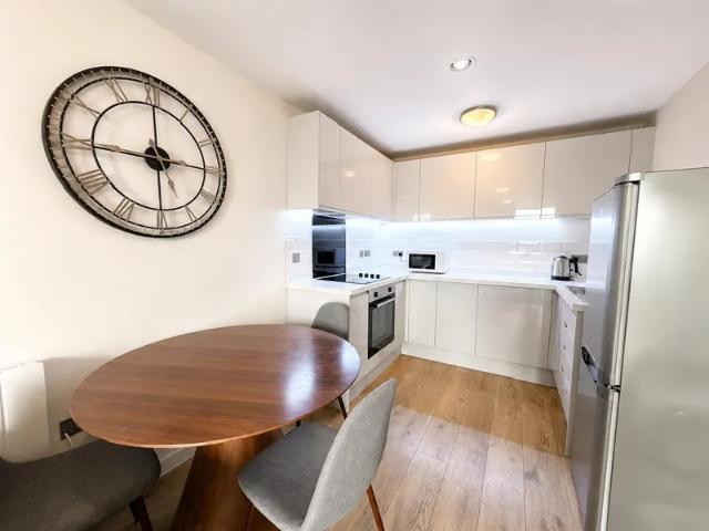 apartment in 11 Jesse Hartley Way, Liverpool