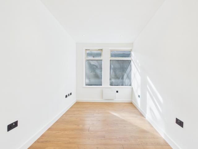 apartment in 12A Liverpool Buildings, Worthing, BN11