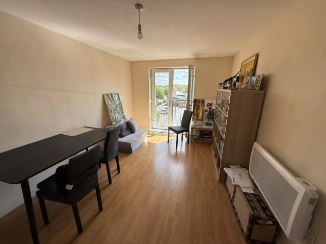 apartment in 136 Stewartby Avenue PE7