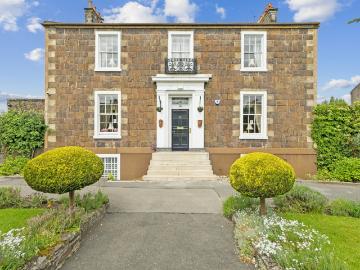 apartment in 16a Allan Park, Stirling, FK8 2QG