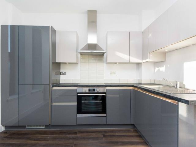apartment in 18 Verum House, New Street, Basingstoke, RG21 7BT