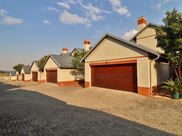 apartment in 21 Nita's Close, Homestead 21, Candlewoods Country Estate, Centurion, Gauteng