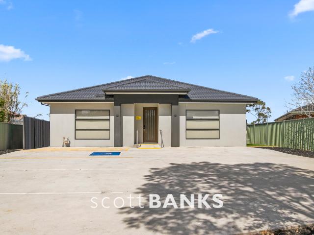 apartment in 2/28 Cawood Drive Sunshine West