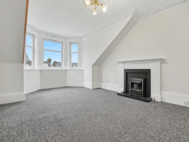 apartment in 2 1, 9 Ardgowan Street, Greenock, PA16