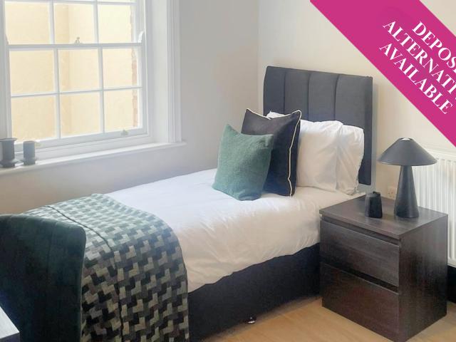 apartment in 2 Oxford Street, Gloucester, GL1