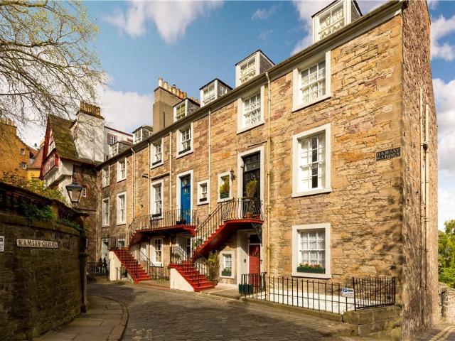 apartment in 2 Ramsay Garden, Edinburgh, EH1 2NA