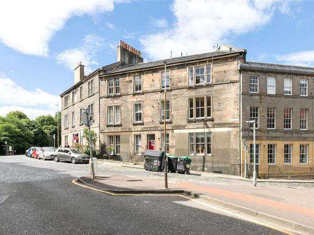 apartment in 31E Eyre Place, Edinburgh, EH3 5EX