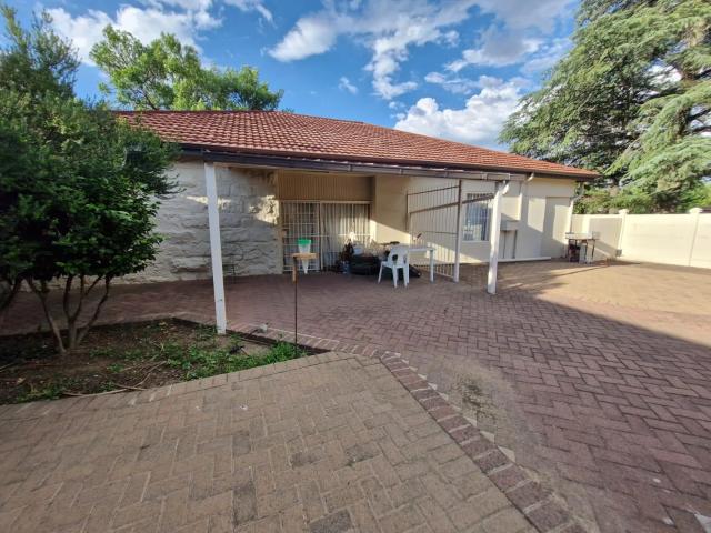 apartment in 38 Lindley Street, Bethlehem Central, Bethlehem, Free State
