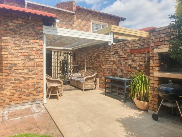 apartment in 45 Hilary Road, The Vineyard 22, Randpark Ridge, Randburg, Gauteng