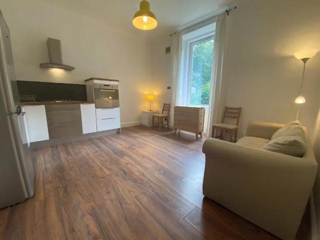 apartment in 4 Mcneil Street Edinburgh, EH11 1JN