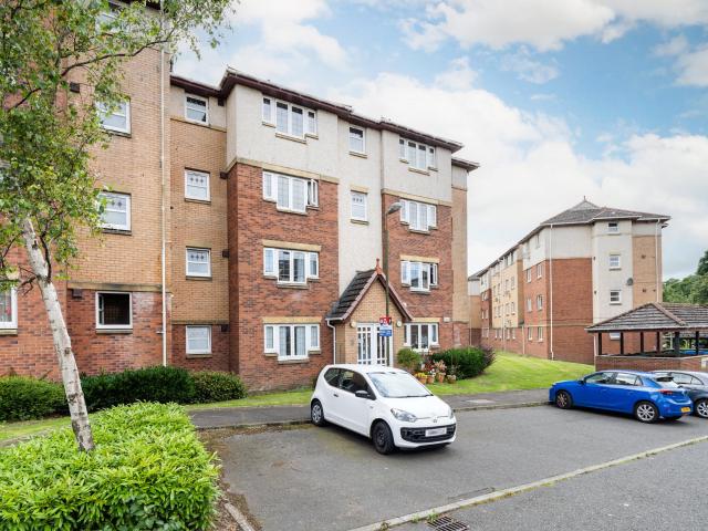 apartment in 55 Burnvale Place, Livingston, West Lothian, EH54 6GD