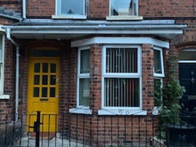 apartment in 8 sandhurst drive, belfast, bt9 5ay