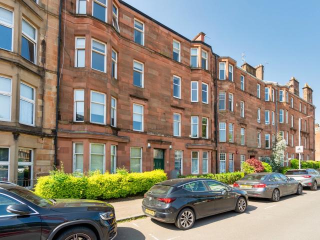 apartment in 9 Flat 0 2 Kelbourne Street, Glasgow, G20 8PE