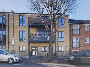 apartment in 9 Lind Road