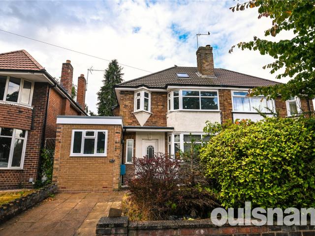 apartment in Colebourne Road, Billesley, Birmingham, West Midlands, B13 0EZ