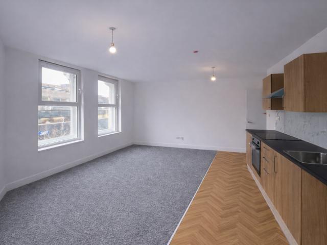 apartment in Commercial Street