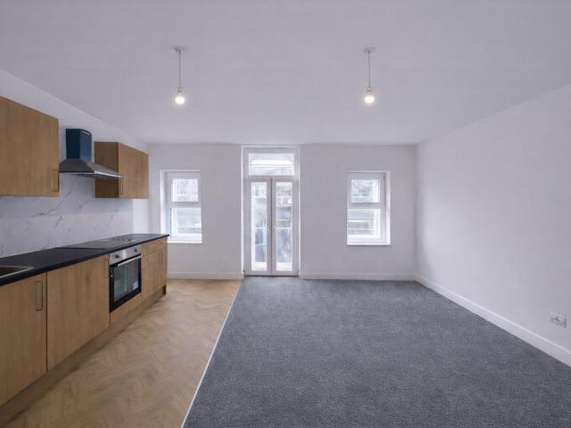 apartment in Commercial Street
