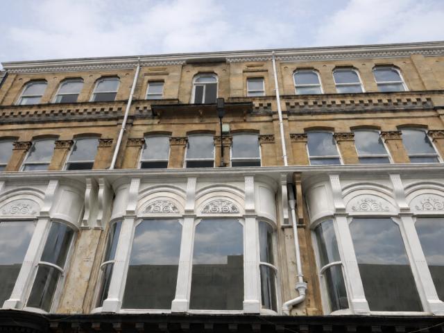 apartment in Commercial Street