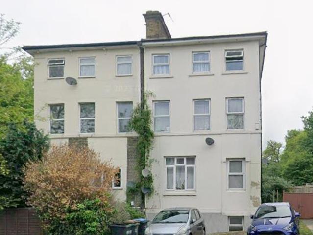 apartment in Coombe Road, Croydon