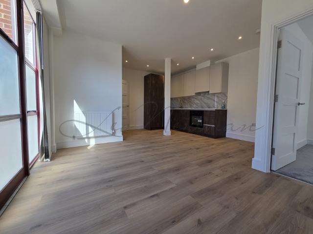 apartment in Coronation Road, Basingstoke, RG21