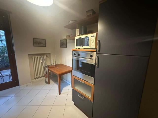 Apartment in Corso Cosenza, Torino for 97 m² with 2 bedrooms