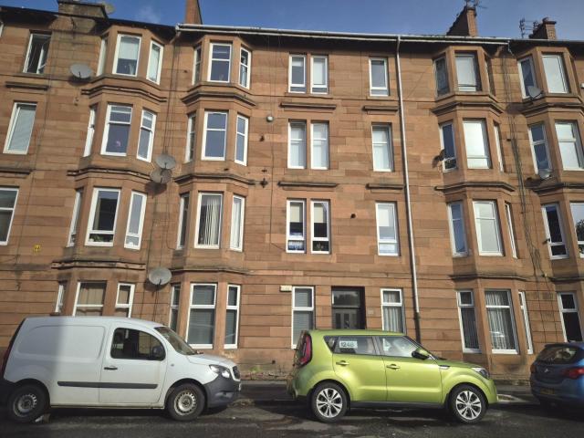 apartment in Cathcaret Road, Glasgow