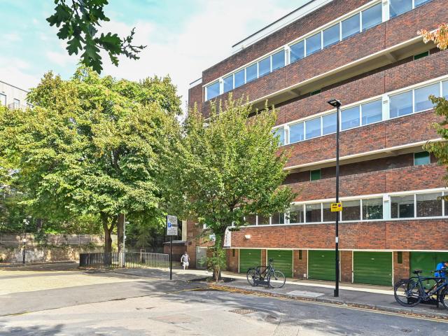 apartment in Caledonian Road