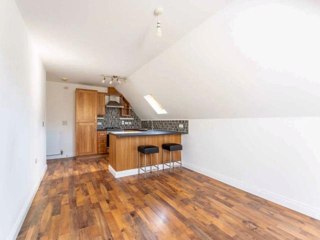 apartment in Cambridge Road, Bournemouth, BH2
