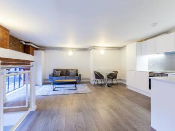 apartment in Canonbury Heights East